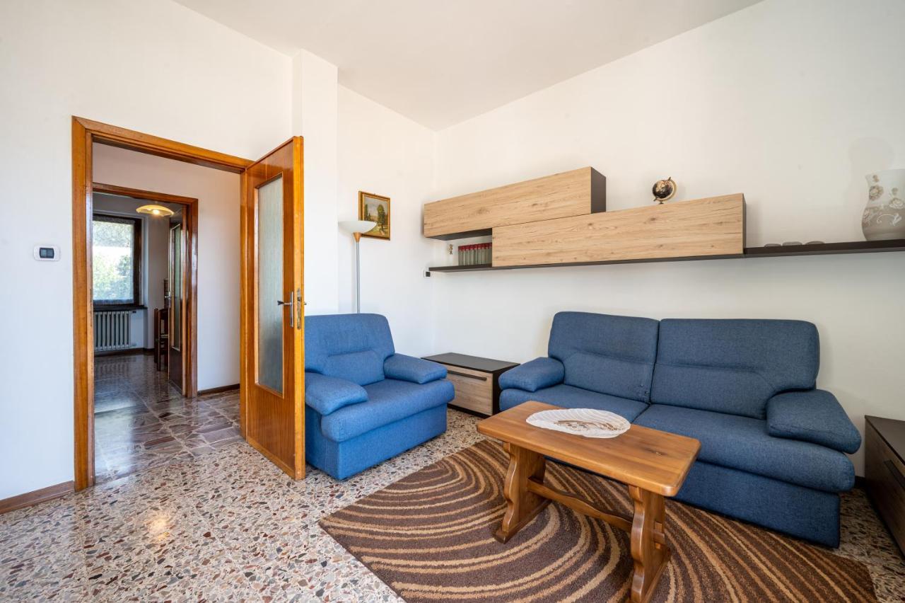 Lake View Apartment With Balcony And Parking - Larihome A25 ジェーラ・ラーリオ エクステリア 写真