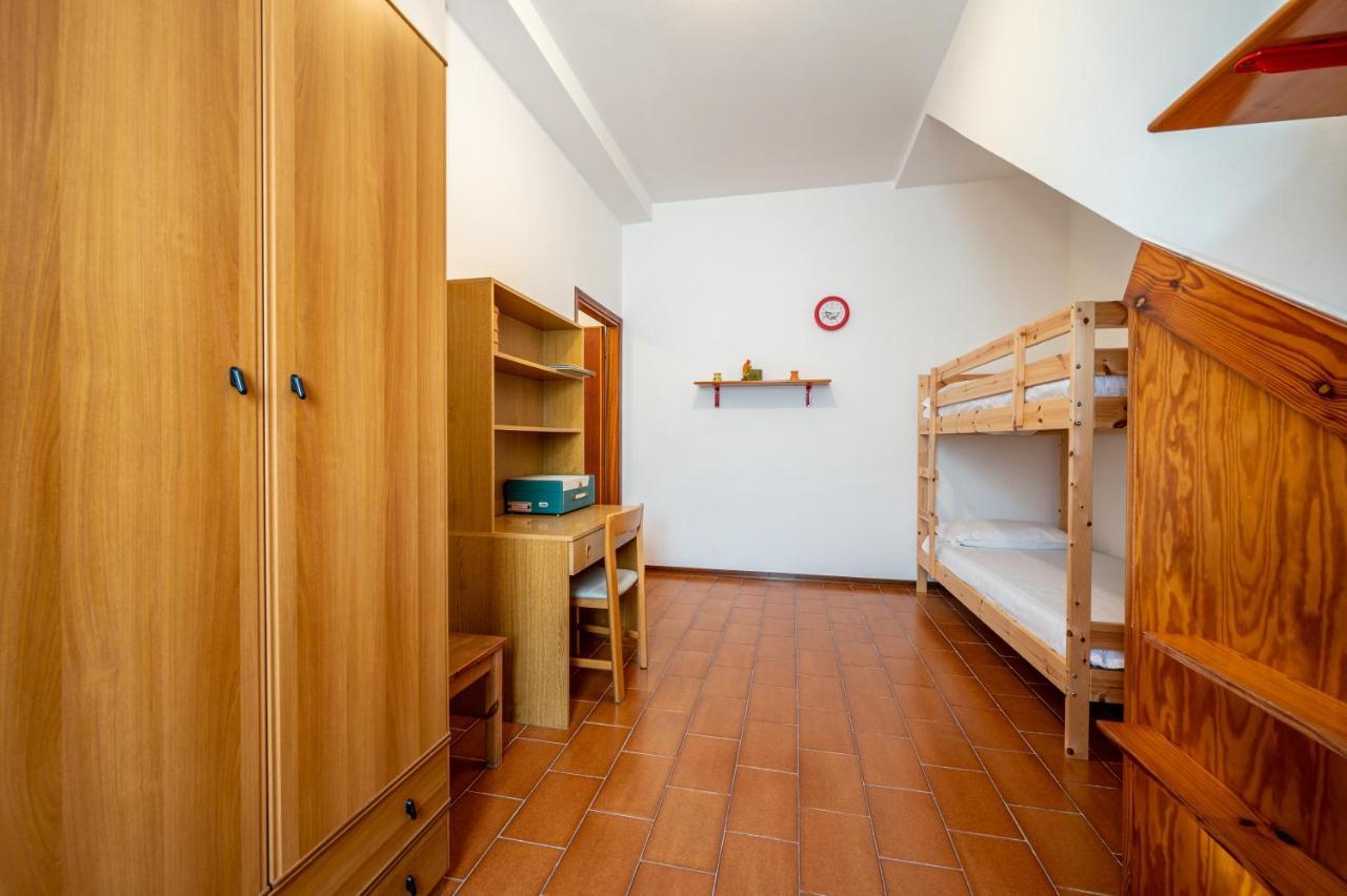 Lake View Apartment With Balcony And Parking - Larihome A25 ジェーラ・ラーリオ エクステリア 写真